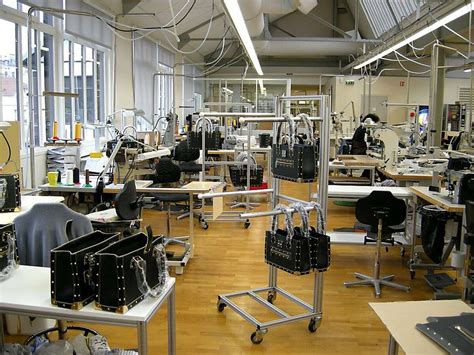 louis vuitton bag factory.